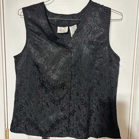 Kathie Lee Collection Jackets & Blazers - Kathie Lee Collection Black Floral Blouse
